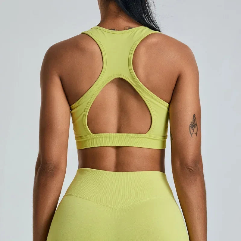 Seamless Sports Bra with Bra Pads – Breathable, Fast-Drying Yoga Top