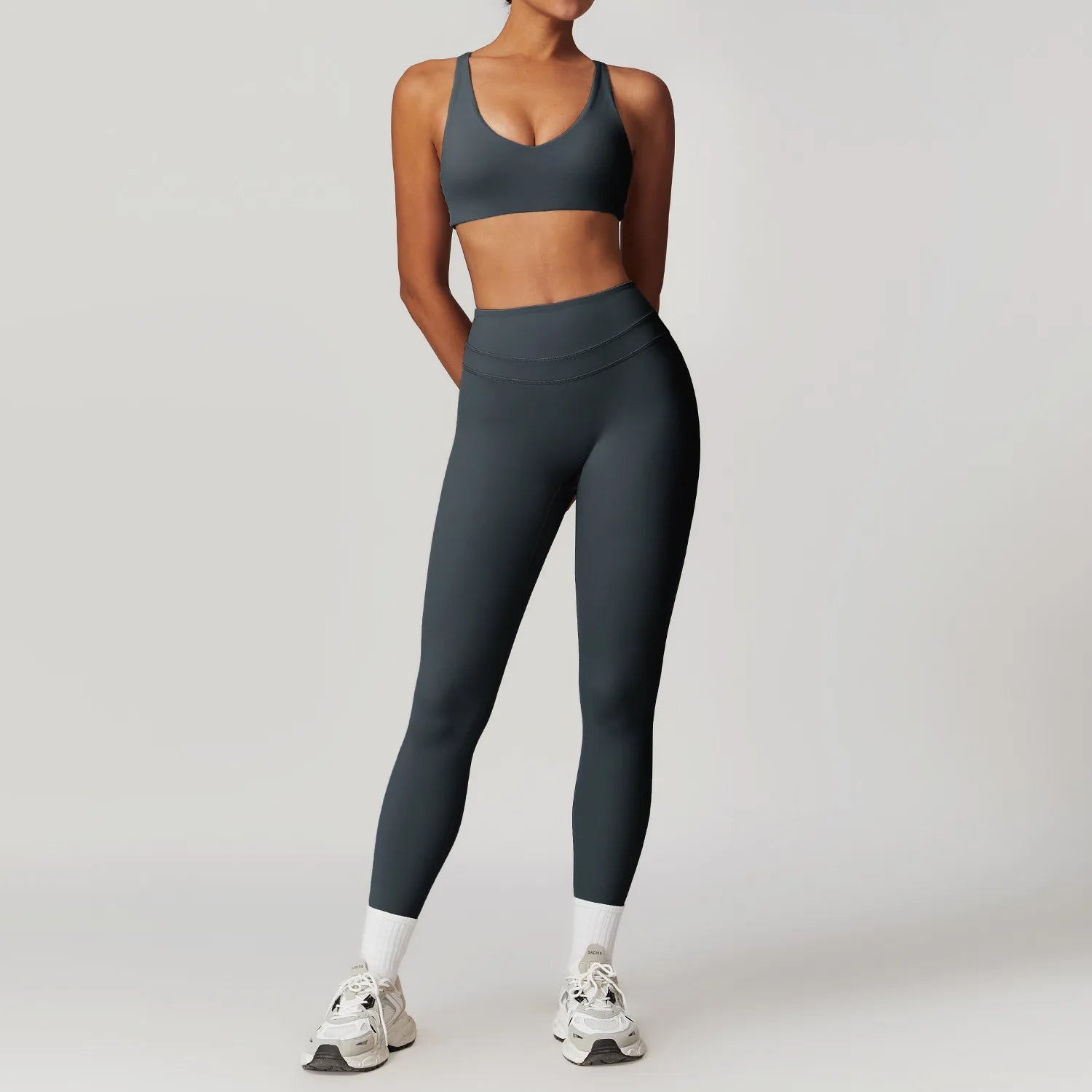2-Piece Seamless Yoga and Fitness Set