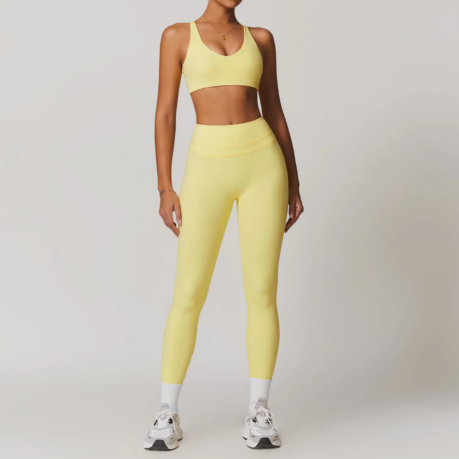 2-Piece Seamless Yoga and Fitness Set