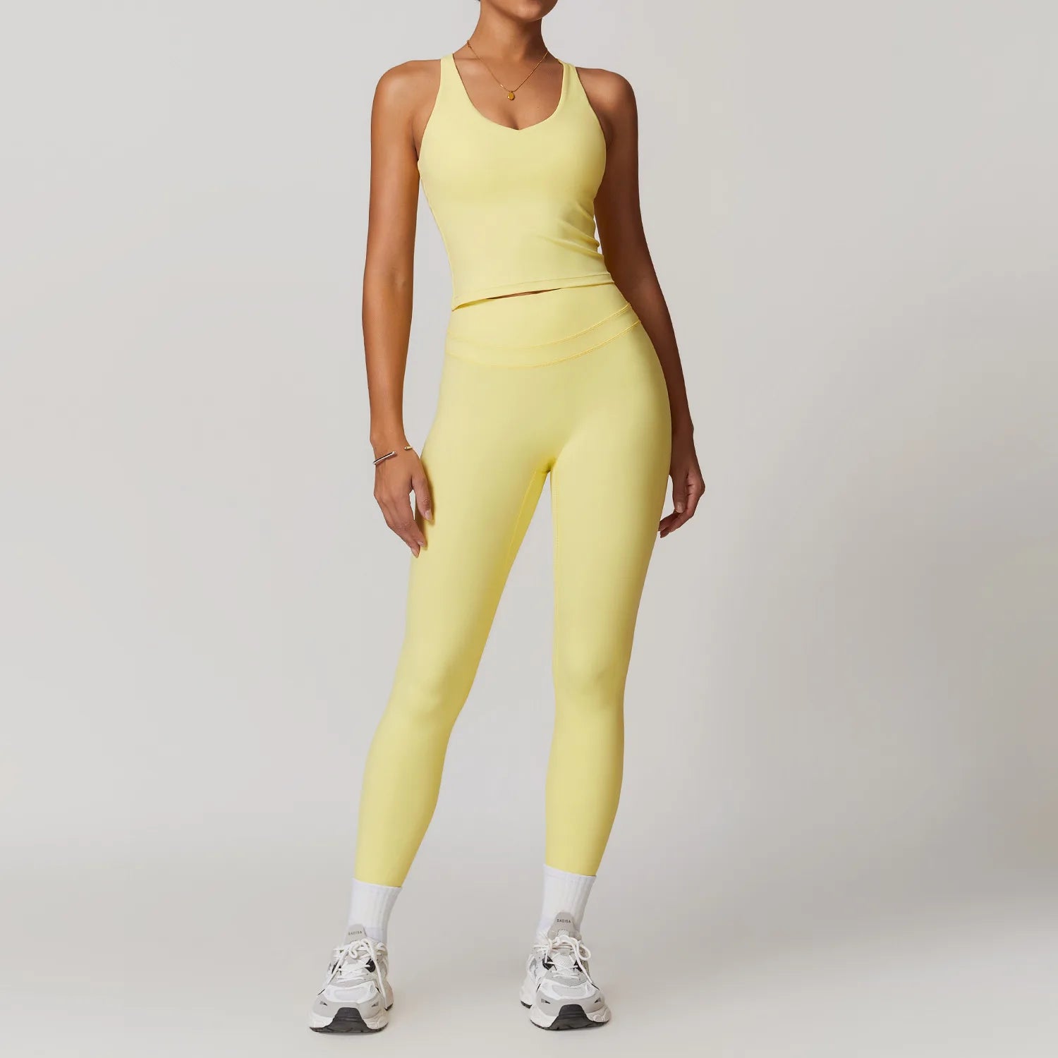 2-Piece Seamless Yoga and Fitness Set
