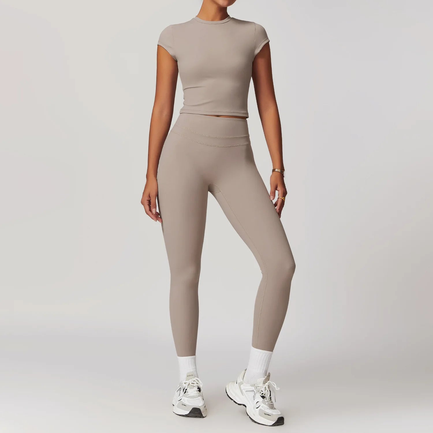 2-Piece Seamless Yoga and Fitness Set