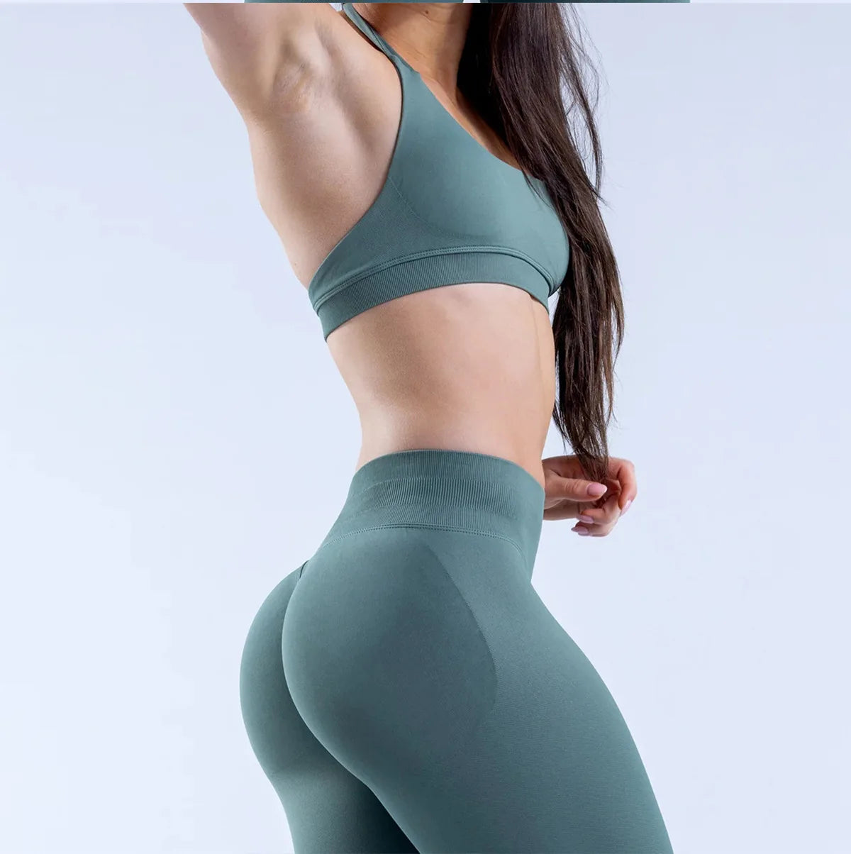 Seamless Halter Sports Bra – Open Back Crop Top